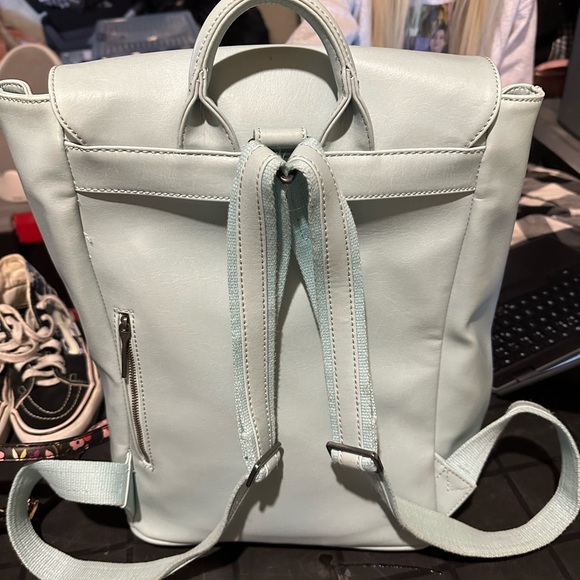 Matt & Nat back pack - Picture 2 of 2